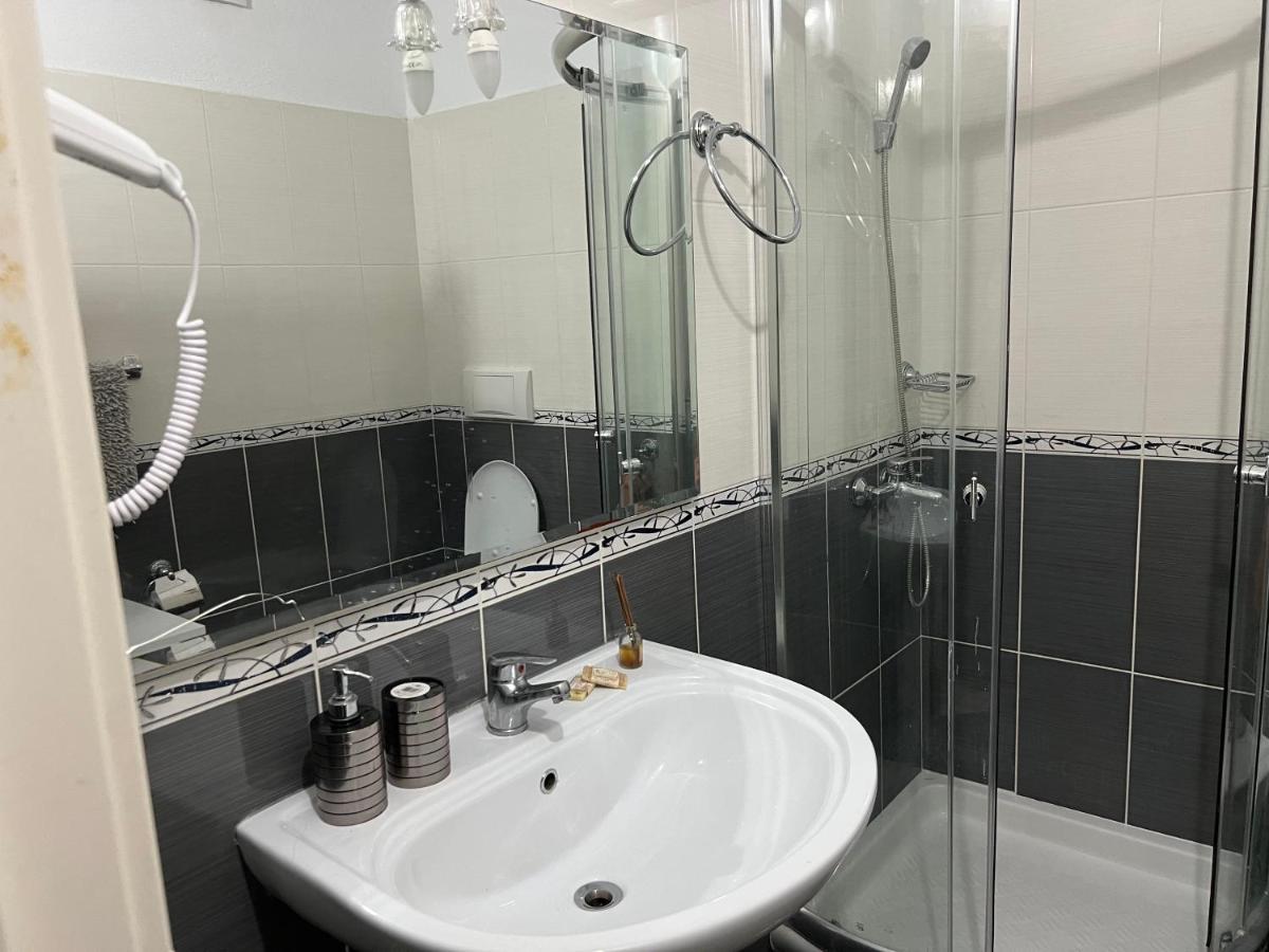 Emi Sol Apartment Vlorë 外观 照片